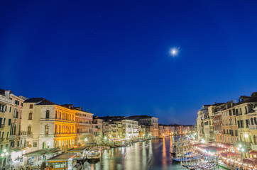 Naklejka na ściany i meble Wenecja, Włochy - 30 czerwca: Widok z mostu Rialto, 30 czerwca 201
