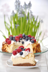 Käsekuchen mit Beeren