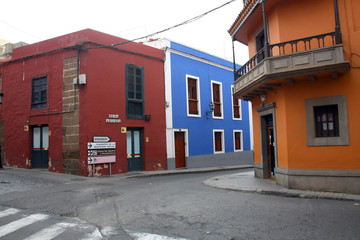 Fototapeta na wymiar Typical canarian street in Arucas city, Gran Canaria, Spain