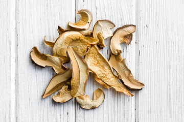 dried mushrooms