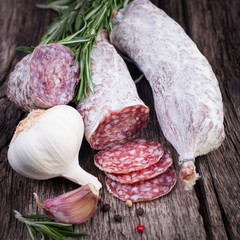 Luftgetrocknete Salami