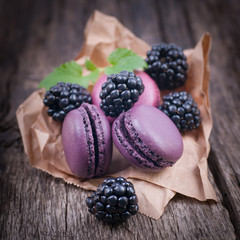 Macarons, Brombeere