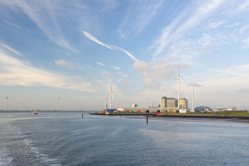 Obraz premium Industry in harbor