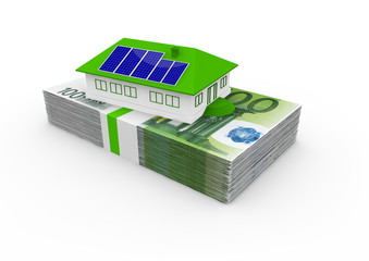 Ein Haus mit einer Solaranlage auf einem Büdel 100€ Scheinen