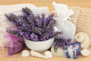 Fototapeta na wymiar Lavender Herb Spa