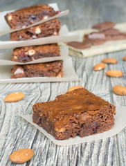 Brownies with almonds