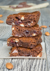 Chocolate brownies with almonds