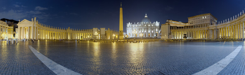 Fototapeta na wymiar Papspalast Rom Panorama