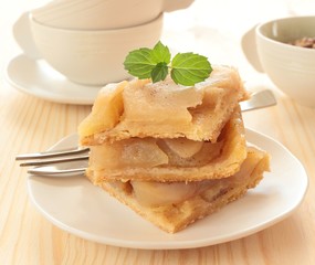 pieces of apple pie © SpaPartners