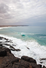 Fototapeta na wymiar Erozji strome zachodnie wybrzeże: Fuerteventura