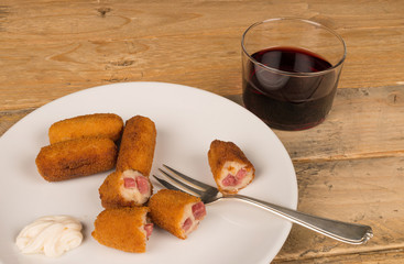 Croquetttes with ham stuffing