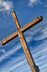croix de bois au sommet, en montagne,spiritualité