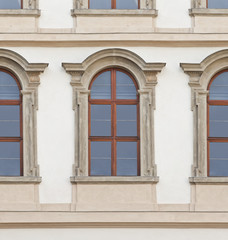 Fototapeta na wymiar windows of Renaissance Wallenstein palace Prague 