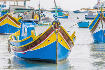Fototapeta na wymiar Łód¼ Luzzu w Marsaxlokk Harbor na Malcie.