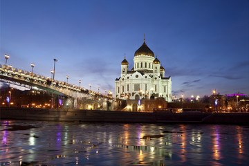 Fototapeta na wymiar Noc Moskwie i Rosyjski Kościół Prawosławny