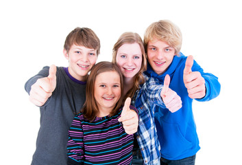 Teenager mit Daumen hoch