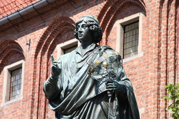 Nicolaus Copernicus statue - obrazy, fototapety, plakaty