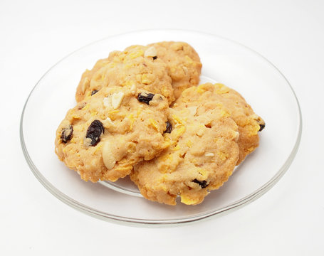 Conflex and raisin cookies