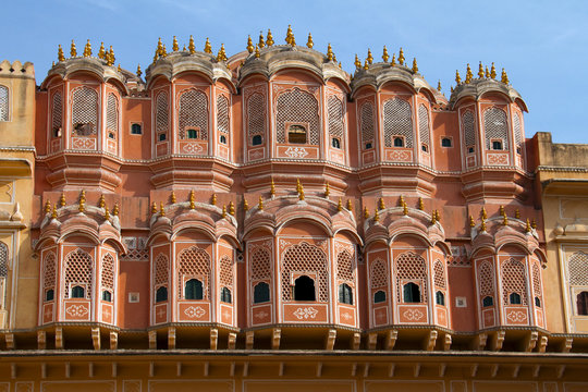 Travel India: facade of wind palace in Jaipur, Rajasthan