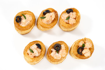 voulevant with shrimps and olives sauce