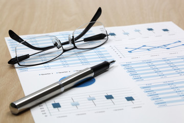Stock market graphs analysis