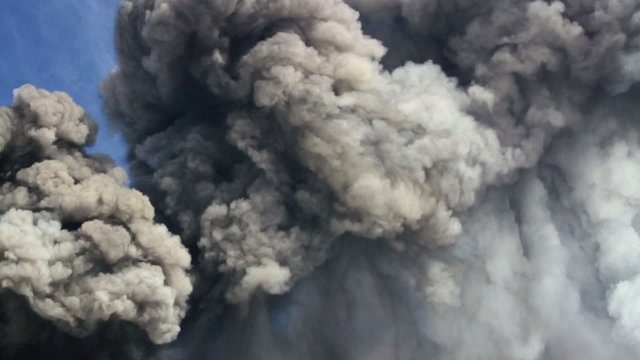 Etna eruption February 2013