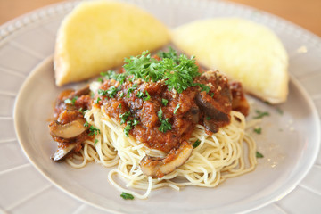 Spaghetti with tomato sauce