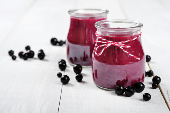 Cranberry and black currant smoothie