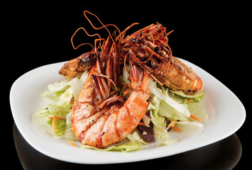 Shrimps and lettuce appetizer