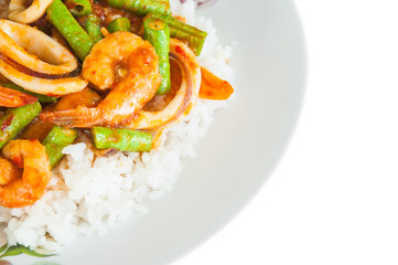 Fried shrimp curry with vegetables