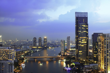 Fototapeta na wymiar Bangkok Miasto o zmroku