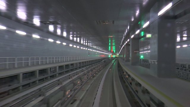 m&eacute;tro de l'a&eacute;roport de Dubai