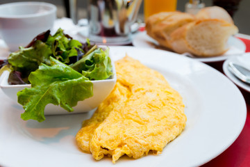 omelet with ham