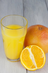 frischgepresster orangensaft