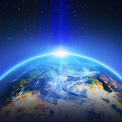 Globe - Sunrise © brand.punkt.