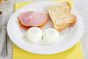 Poached eggs with bacon