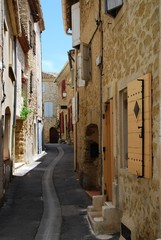 Small alley and stone houses, Lourmarin, Provence, France