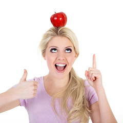 Frau mit roten Apfel auf den Kopf Porträt