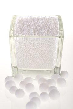 Polystyrene im Glas