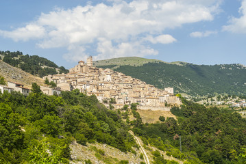 Fototapeta na wymiar Castel del Monte, widok panoramiczny