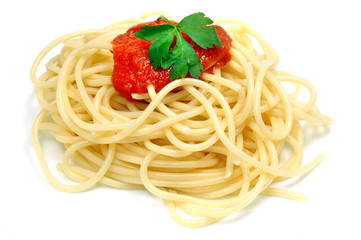 Espaguetis con tomate