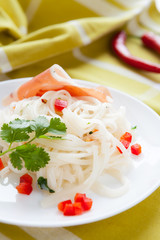 rice noodles with chilli and bacon