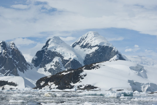 The mountains of the Antarctic - 3.