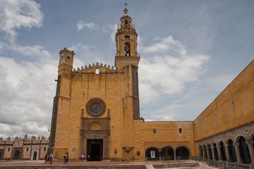Fototapeta na wymiar Capilla Real, Kirche in Choluli, Mexiko