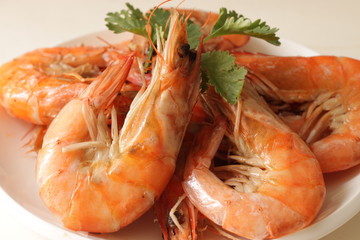 Steamed shrimp on dish