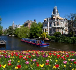 Fototapete Rund One of canals in Amsterdam © Lsantilli