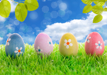 ostereier auf der wiese