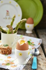 eggs and asparagus