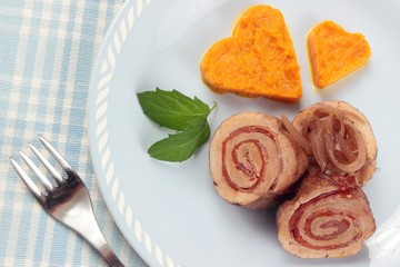 carrot hearts with pork roulade