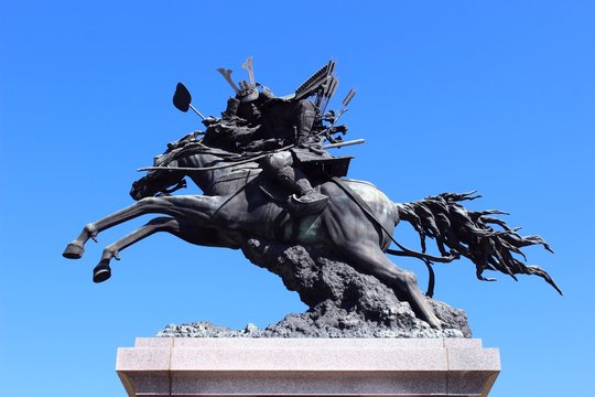 日本一大きな菊池武光の騎馬像